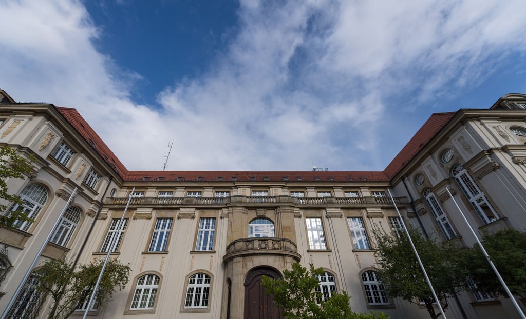 Der Beschluss zur Abschaffung des Ausländerbeauftragten war rechtmäßig. Dennoch wird sich auch in Zukunft im Landratsamt in Bautzen jemand um Integrationsbelange kümmern. (Archivbild)