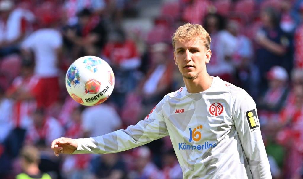 Nelson Weiper bindet sich länger an Mainz.