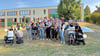 Das Baby-Picknick im Garten des Mehrgenerationenhauses in Wolfen-Nord war  gut besucht. Zu Beginn gab es ein Gruppenbild. 