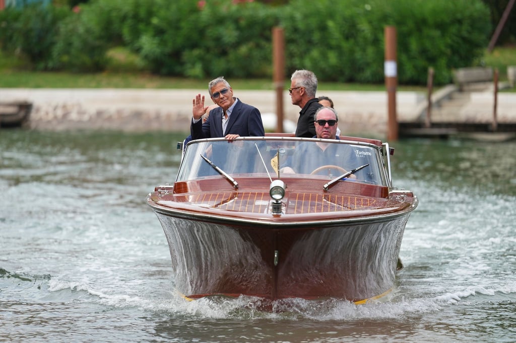 George Clooney am Mittwoch bei der Ankunft im Wassertaxi.