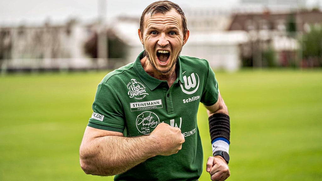 Matthias "Hellboy" Schlitte ist Armwrestler.