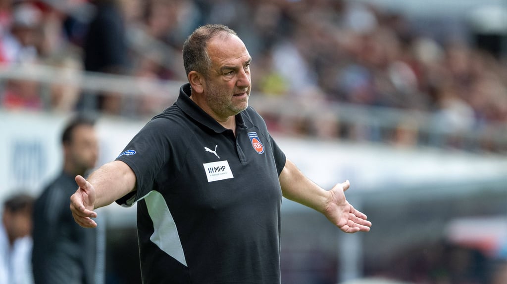 Frank Schmidt beim Bundesliga-Auftakt gegen Wolfsburg.