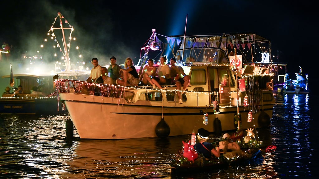Neben dem Bootkorso wird es 2025 beim Laternenfest in Halle wieder ein Feuerwerk geben.