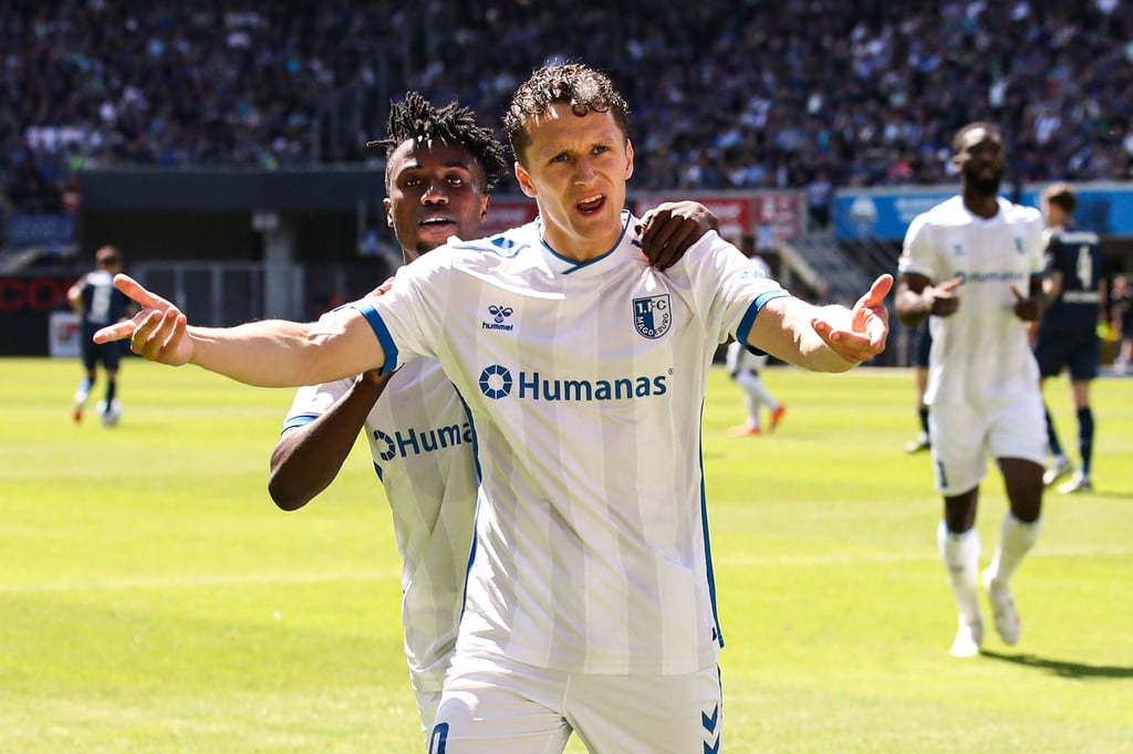 Martijn Kaars' Aufstieg aus der zweiten niederländischen Liga, über den 1. FC Magdeburg in die Bundesliga, beeindruckt.