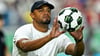 Tritt mit dem FC Bayern am Samstag in Augsburg an: Trainer Vincent Kompany. (Archivbild)