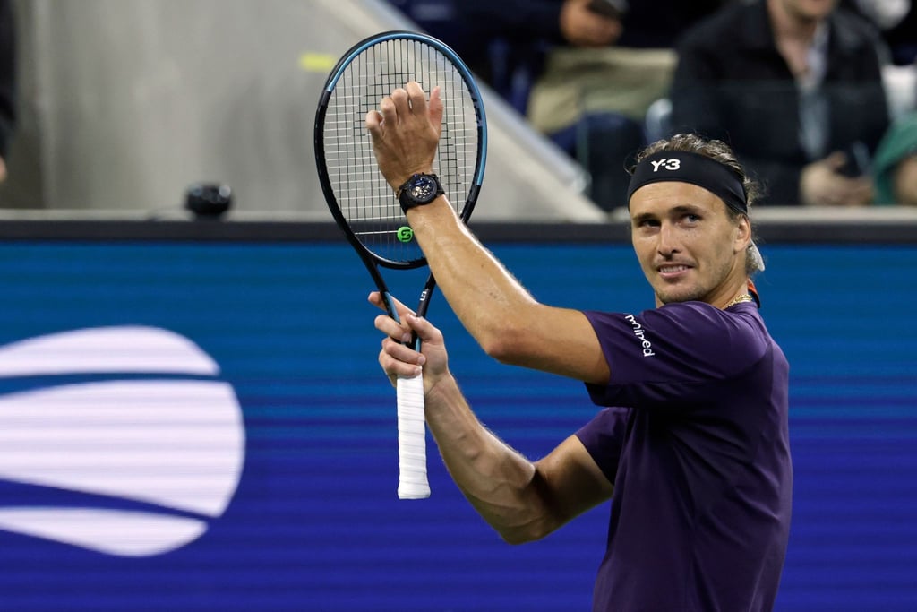 Alexander Zverev hat in New York die dritte Runde erreicht.