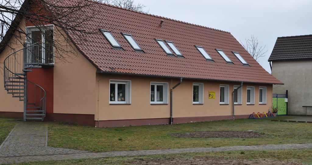 Die Kita Rappelkiste in Solpke. Eigentlich war ein schicker, ökologischer Neubau geplant, dann eine günstigere Variante. Nun wird wohl gar nicht gebaut.