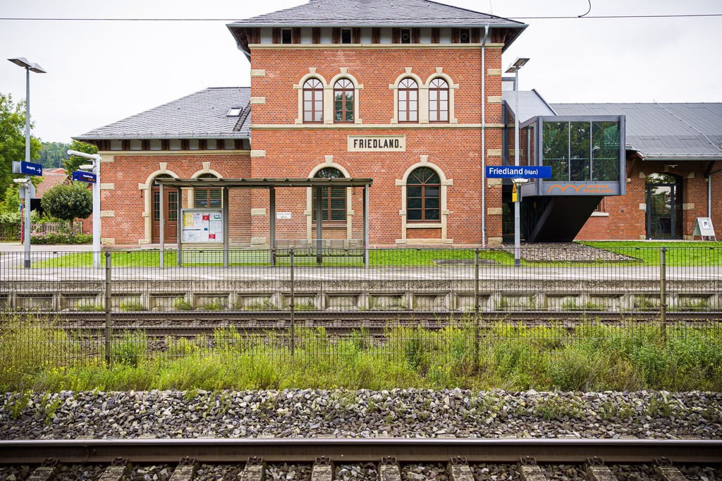 Der Bahnhof Friedland im Landkreis Göttingen: Hier starb am 11. August eine 16-Jährige, die Ermittlungen dauern an.