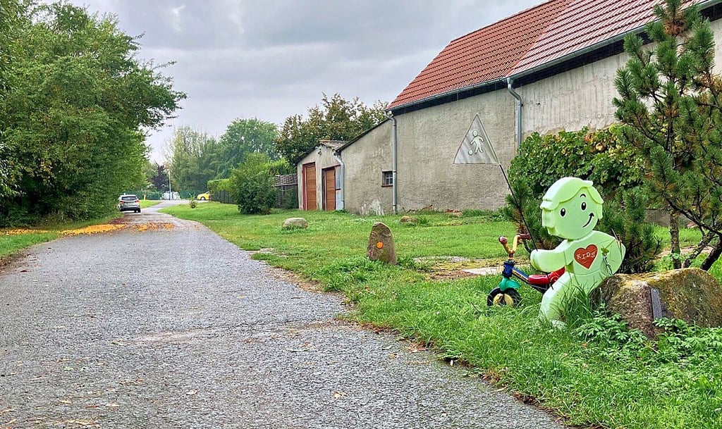 Dieser Weg wird in Richtung Kreisel nicht nur von Anwohnern genutzt. Die wiederum sorgen sich um die Sicherheit ihrer Kinder.