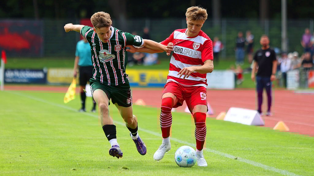 Julien Damelang (l.) erzielte das 1:0 für den HFC.