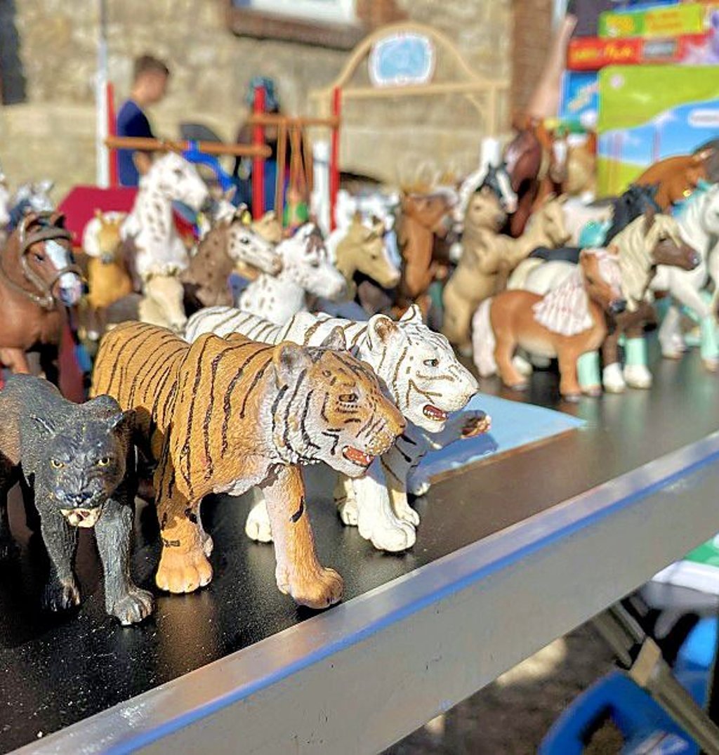 Schleich-Figuren: eines der Highlights auf dem Flohmarkt des Vereins Aktiver Musiker.