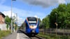 Noch immer ist unklar, warum eine 16-Jährige in Friedland am Bahnsteig starb. Der Bahnhof steht seither im Fokus der Ermittlungen.
