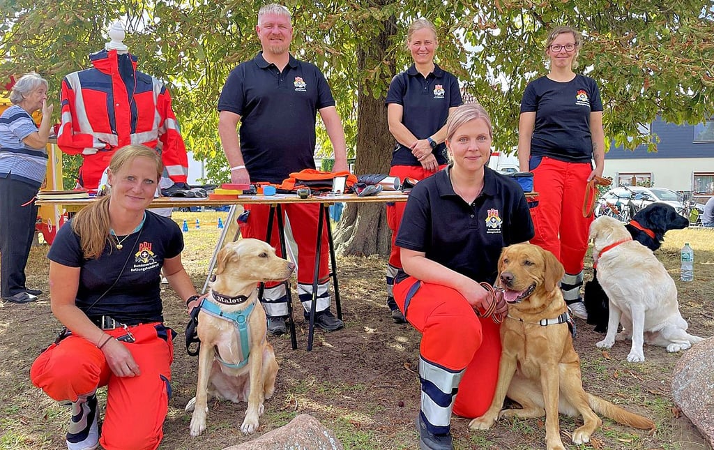 Die Rettungshundestaffel Magdeburg-Elbeland präsentierte sich.
