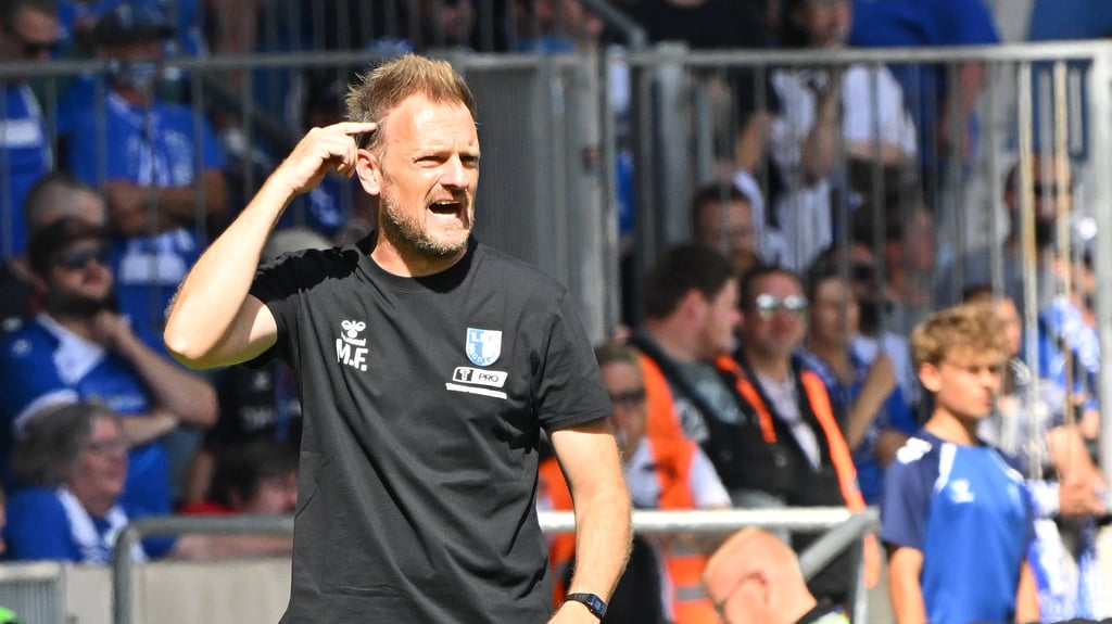 Markus Fiedler war nach der 4:5-Heimniederlage seines 1. FC Magdeburg gegen Greuther Fürth am Sonntag sehr enttäuscht.