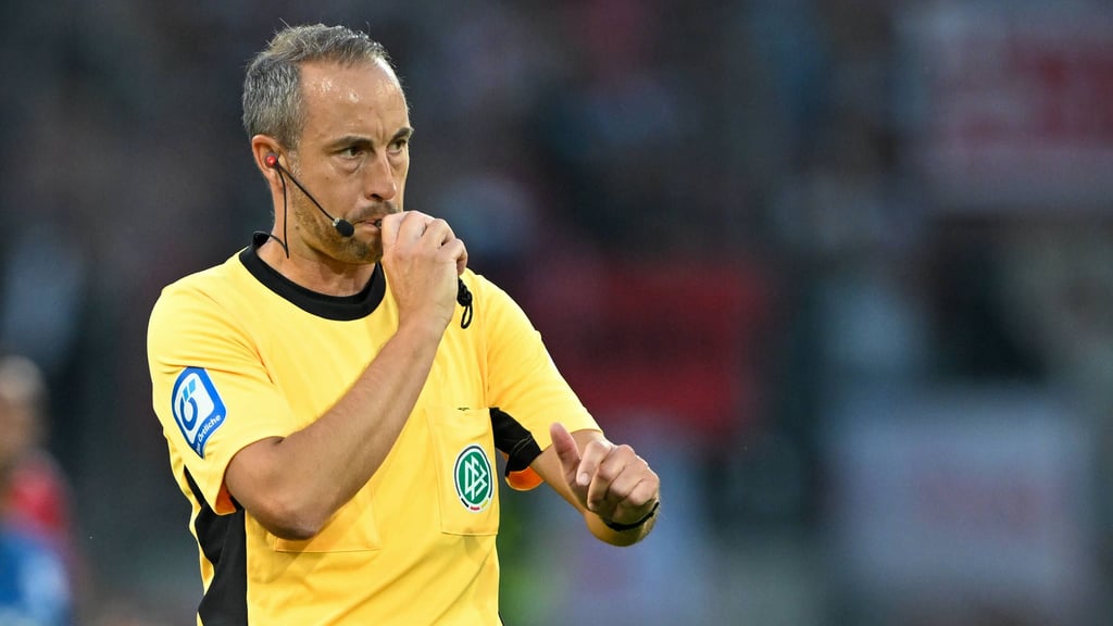 Der erfahrene Patrick Alt leitet die Partie des FCM gegen Greuther Fürth.