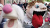 Mit einer Parade hat das Puppentheater seine Saison eingeläutet.