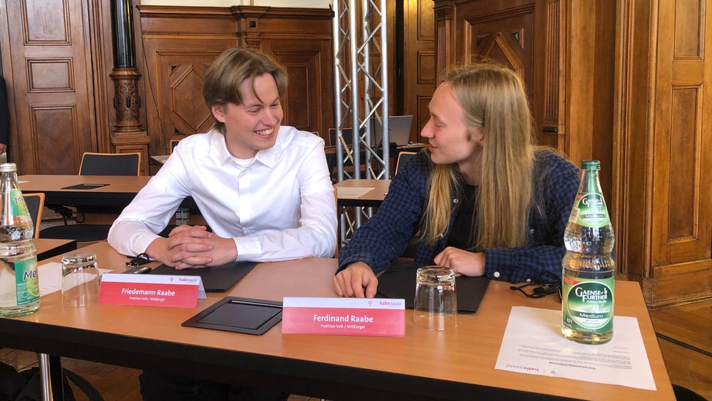 Die beiden „Volt-Brüder“ Friedemann und Ferdinand Raabe im Stadtrat