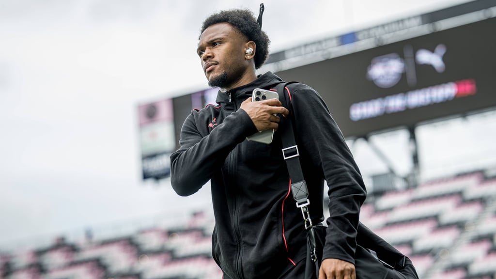 RB-Stürmer Lois Openda wird mit Kaufoption an Juventus Turin verliehen.