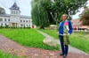 Marlene Brühl auf dem Gutshhof Billberge: „Wenn man Länder wie China erlebt mit ausufernden Städten, merkt man, wie man aufatmet, wenn man in die Altmark kommt.“