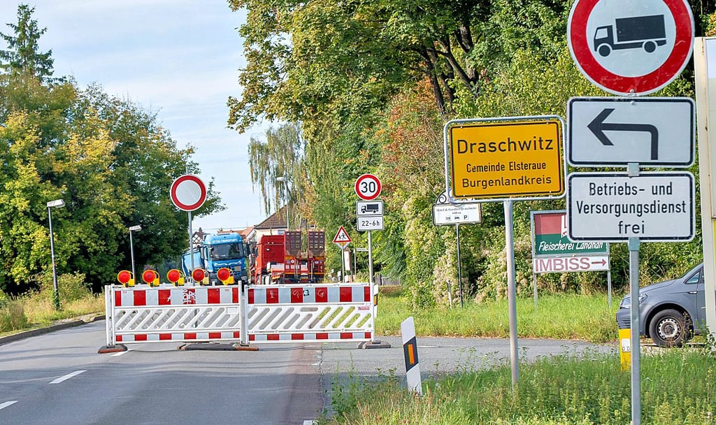 Die B2 in Draschwitz ist seit Montagmorgen voll gesperrt.