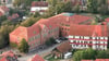 Blick auf das Fallstein-Gymnasium in Osterwieck. Nach Lehrerschaft und Landrat schaltet sich nun die Junge Union in den Zoff um den vakaten Schulleiterposten ein.