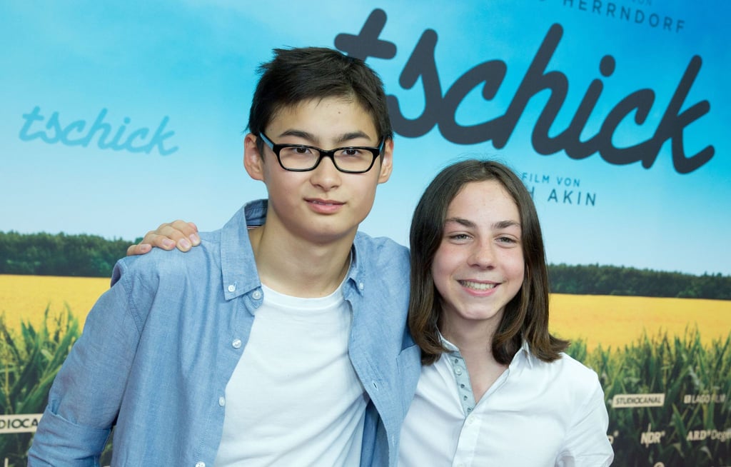 Die Jung-Schauspieler Anand Batbileg (links) und Tristan Göbel bei der Weltpremiere des Kinofilms „Tschick“ im September 2016 in Berlin. (Archivbild)