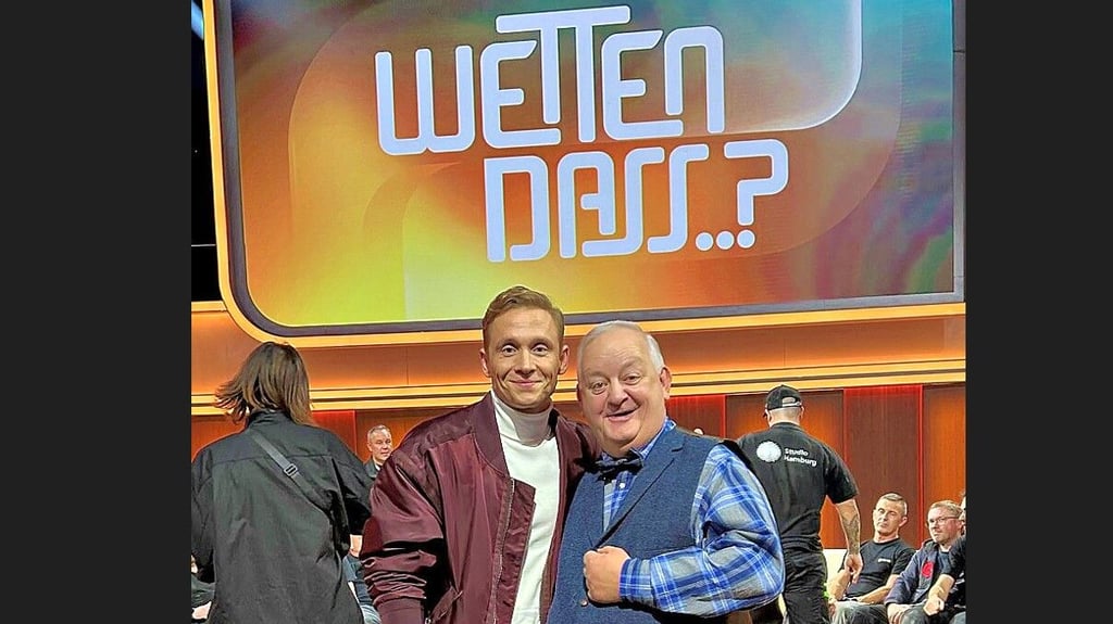 Hühner-Hotte begeisterte bei „Wetten dass...?“ Millionen Zuschauer im ZDF. Schauspieler Matthias Schweighöfer war sein prominenter Wett-Pate.