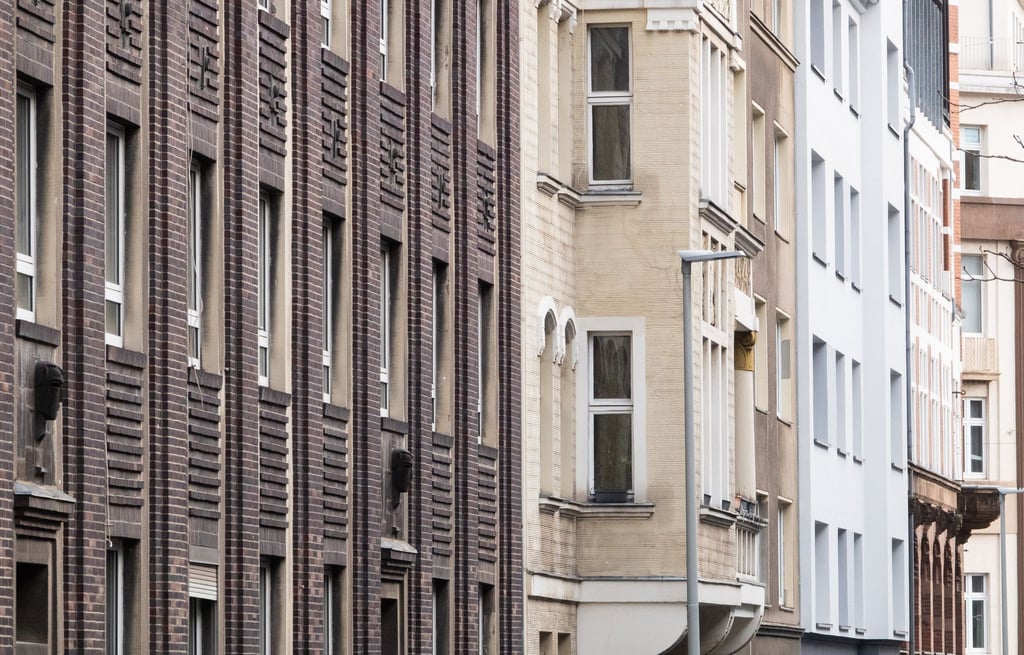 Die Mietpreisbremse soll Mieter in 57 niedersächsischen Kommunen bis 2029 entlasten. (Archivbild)