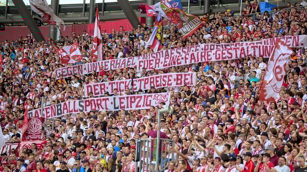 RB-Fans votierten im April 2024 für niedrige Preise.