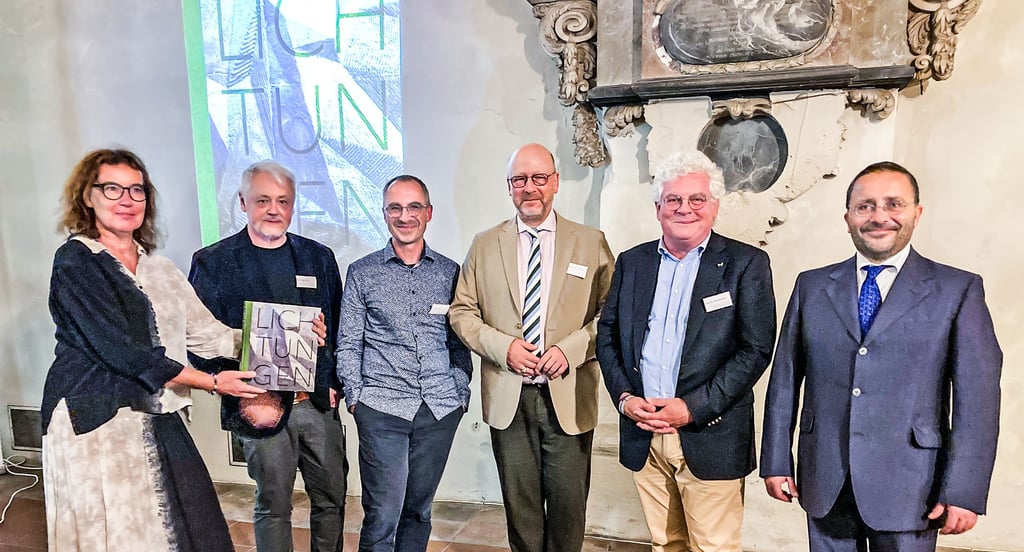 Das neue Buch zu den Lichtungen wurde zum Jubiläum in Zerbst vorgestellt.
