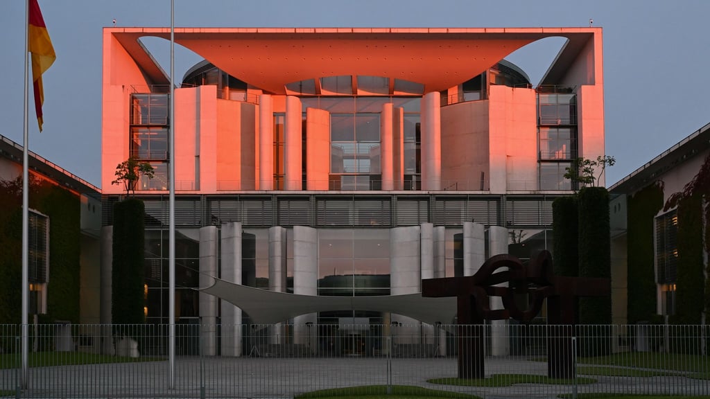 Im Kanzleramt will sich die Koalition einige Projekte vornehmen (Foto: Archiv).