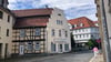 Um das illegal als Pension genutzte Haus Zwischen den Städten 4a in Quedlinburg gab es einigen Wirbel. Jetzt soll es zwangsversteigert werden.
