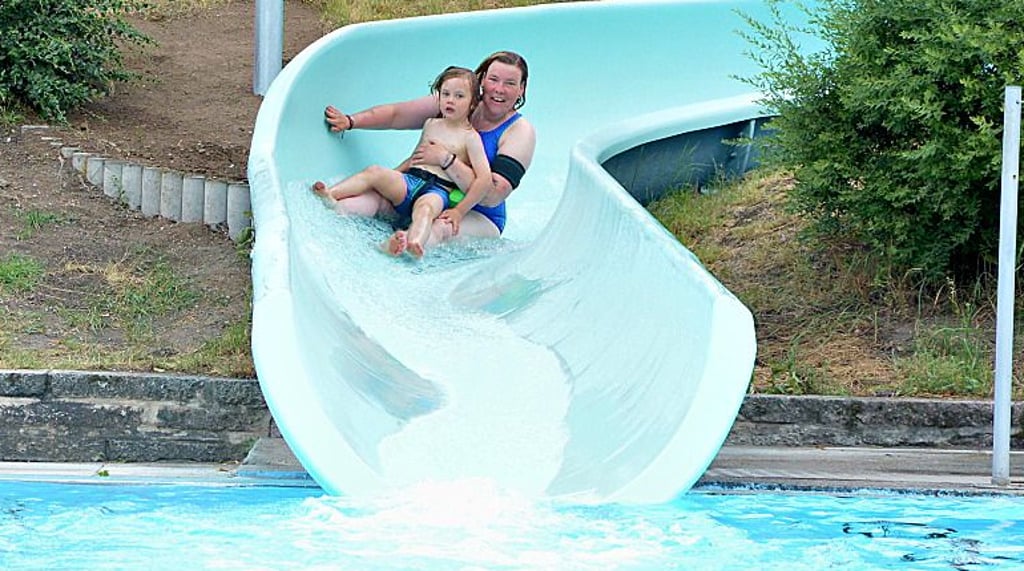 Vor allem die Rutsche im Schönebecker Freibad erfreut sich bei Badegästen aller Altersklassen großer Beliebtheit. Seit Ende August ist das Bad wieder geschlossen - die Freibadsaison ist vorüber.
