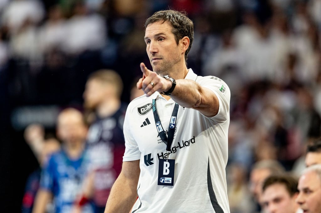 Trainer Torsten Jansen und der HSV Hamburg spielten gegen Hannover.