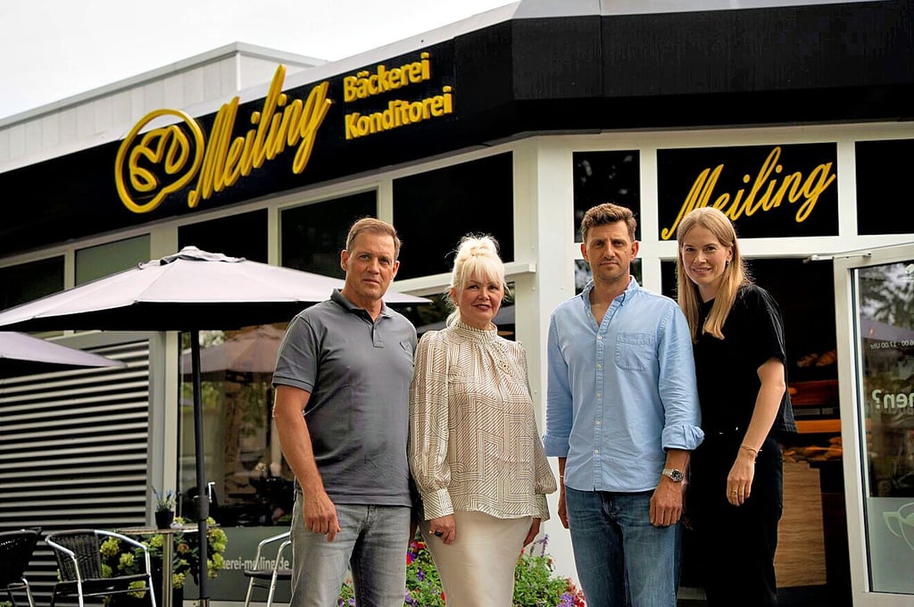 Die alten und die neuen Inhaber (v.l.) der traditionsreichen Dessauer Bäckerei-Konditorei „Meiling": Enzio Wiltner, Katja Meiling-Wiltner, Tony Müller, Juliane Stein
