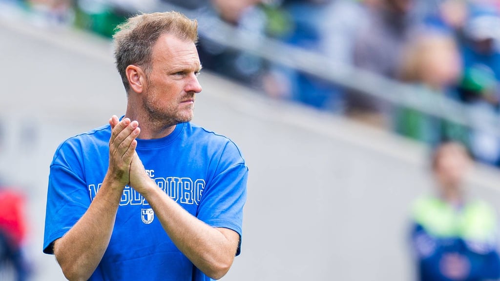 FCM-Trainer Markus Fiedler sammelte beim Testspiel gegen Erzgebirge Aue viele Eindrücke seiner Mannschaft.