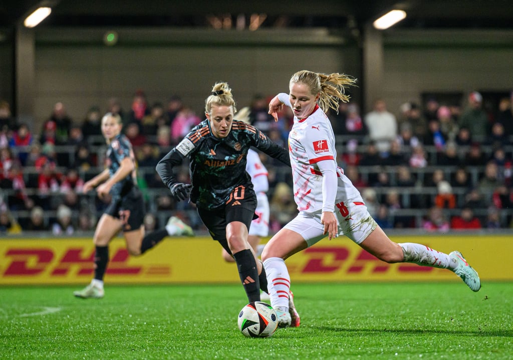 Das letzte Heimspiel von RB Leipzig Frauen gegen den FC Bayern München von noch am Cottaweg statt.