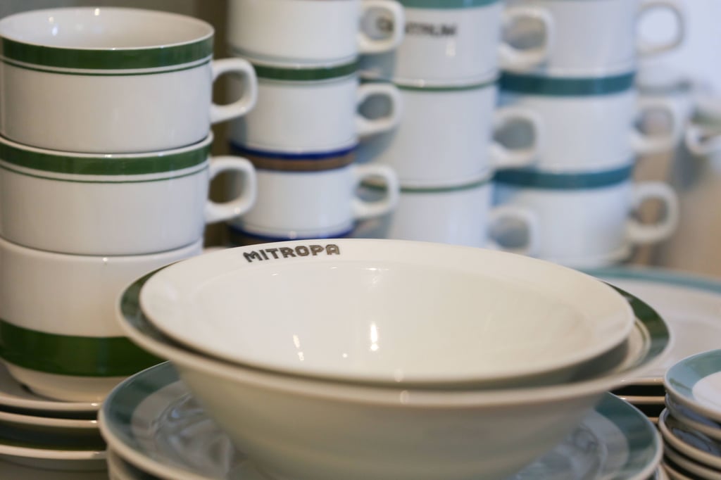 Das Porzellangeschirr gehörte in der DDR auf jeden Kaffeetisch.
