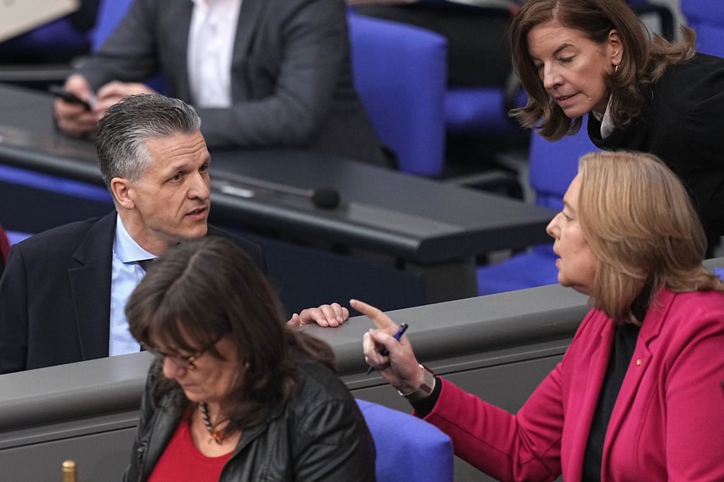 Wie schnell soll es gehen mit der Reform des Bürgergelds? Kanzleramtsminister Frei (CDU) meint, Arbeitsministerin Bas (SPD) sollte schon „in den nächsten Tagen“ liefern. (Archivbild)