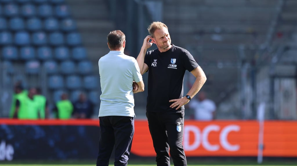 Hoffen, dass ihr Verein beginnend mit der Partie in Bielefeld gut performt: Sportchef Otmar Schork und Trainer Markus Fiedler.