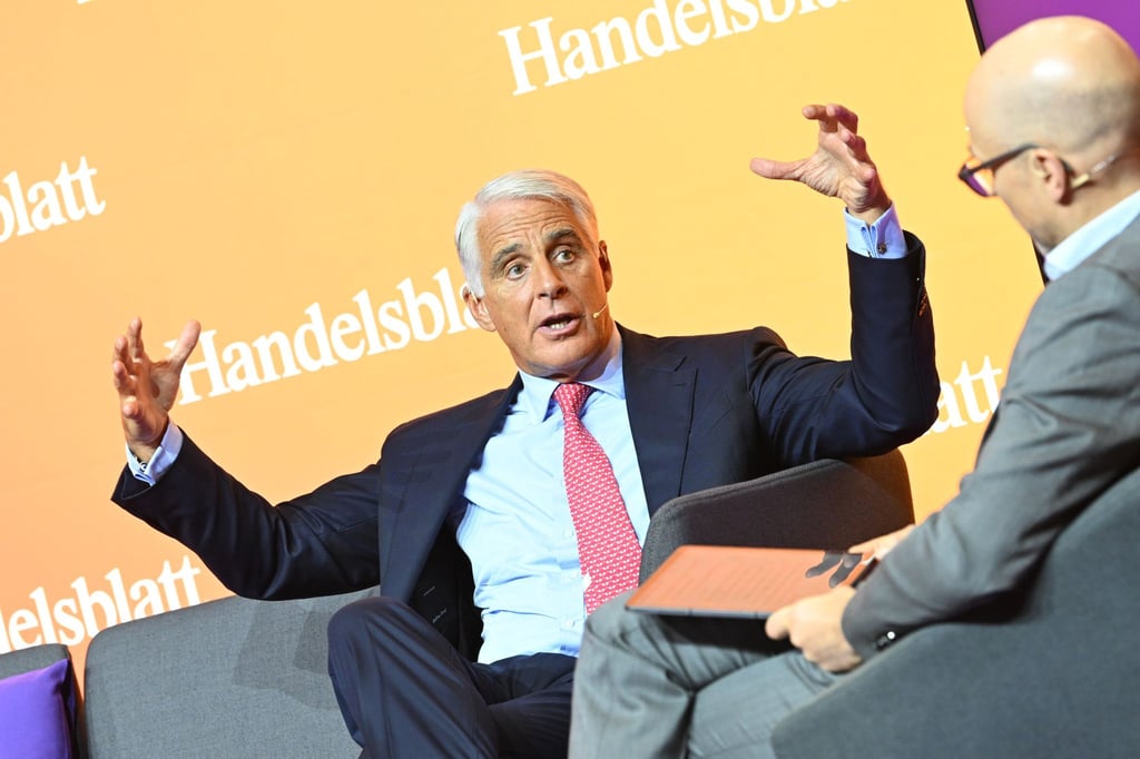 Im Herzen Frankfurts erläutert der Unicredit-Chef seine Pläne zu einer Übernahme der Commerzbank. (Foto Handout)