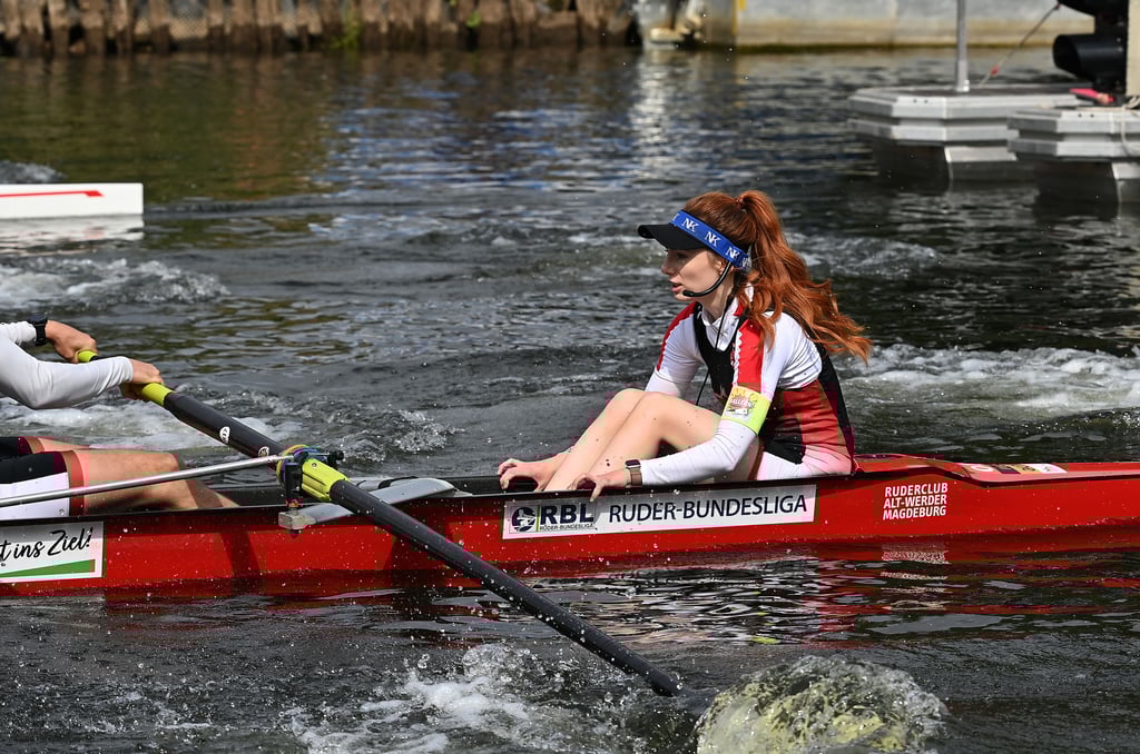 Sarah Cleve genannt Klebert hat am jüngsten Renntag den Ottoachter zum Bronzeplatz gesteuert.