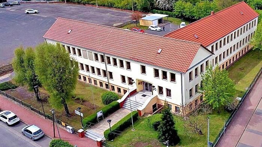 Die Verwaltung der Verbandsgemeinde Mansfelder Grund-Helbra hat ihren Sitz in Helbra.