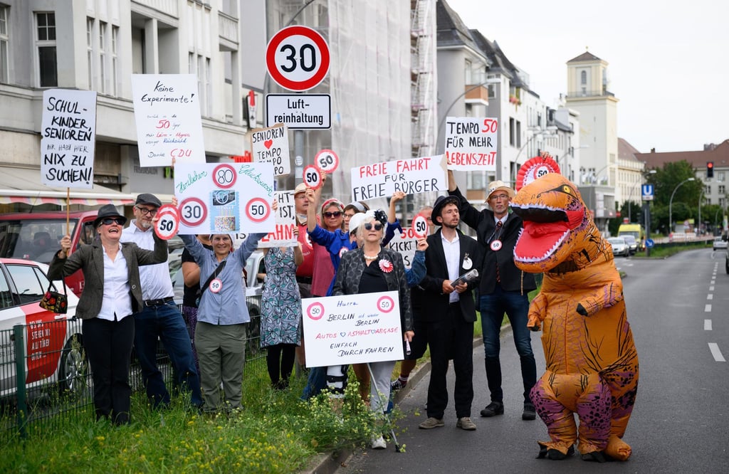 Auf dem Tempelhofer Damm soll bald wieder Tempo 50 gelten.