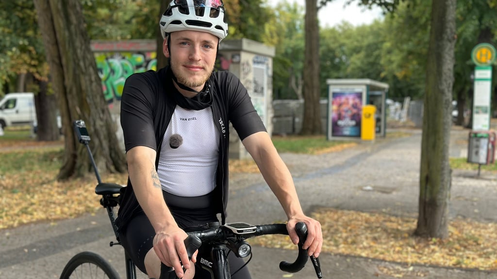 Andy Hesse ist bereit: Der Extremradsportler aus Magdeburg will vom 12. bis 14. September 2025 im Stadtpark radeln, um Kinder zu unterstützen. Mitradeln ist erwünscht.
