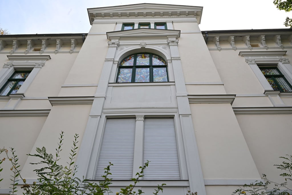 59 Arbeiten unter anderem von Henri de Toulouse-Lautrec und Alfons Mucha sind in einer Ausstellung zur Plakatkunst des 19. Jahrhunderts im Kunsthaus Apolda zu sehen (Archivfoto).