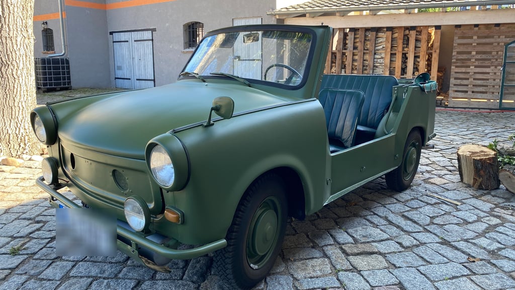 Der restaurierte Trabant Kübel Ausführung Forst von Daniel Flögel aus Heyrothsberge.