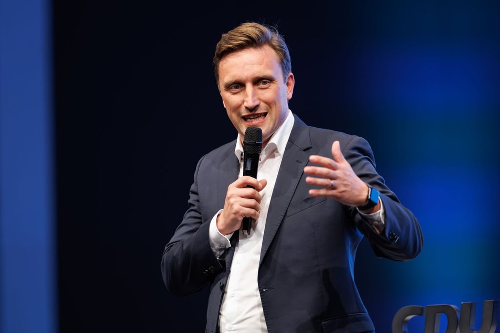 Niedersachsens Landesregierung muss in der Abschiebepolitik umsteuern, findet CDU-Chef Lechner. (Archivbild)