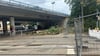 Unter der Ringbrücke an der Halberstädter Straße in  Magdeburg wurden Bäume gefällt. 