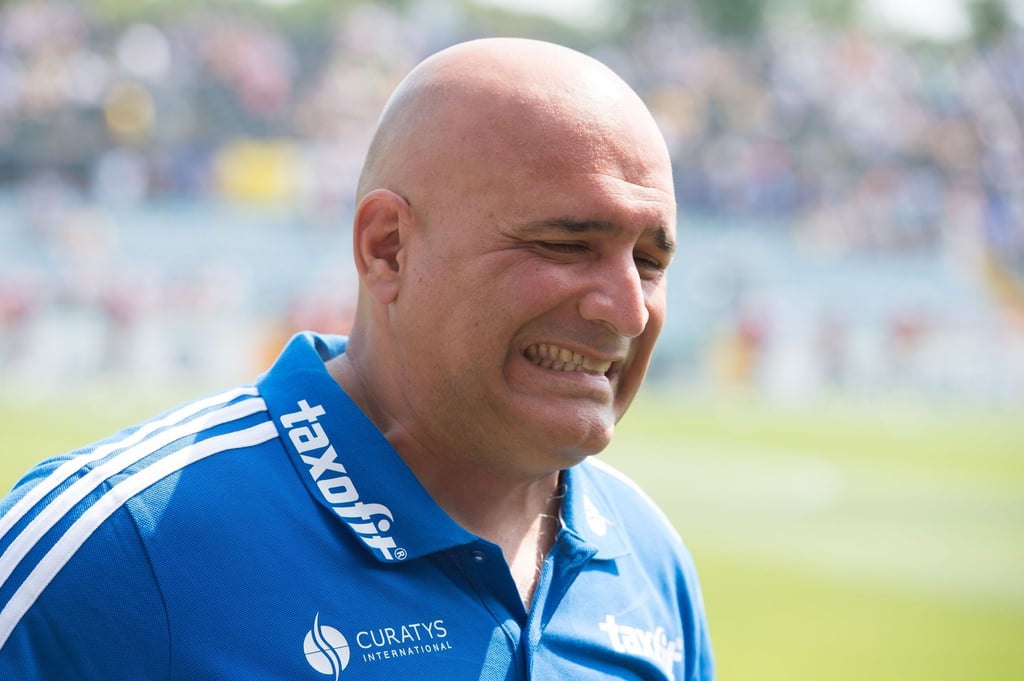 Jenas Trainer Volkan Uluc rechnet bei einer Verletzung seines Spielers mit dem Schlimmsten. (Archivbild)